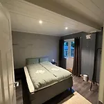 Stort Hus I Nordlysbyen